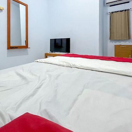Reddoorz Syariah At Home Ampana Guest House Ampana Kota מראה חיצוני תמונה