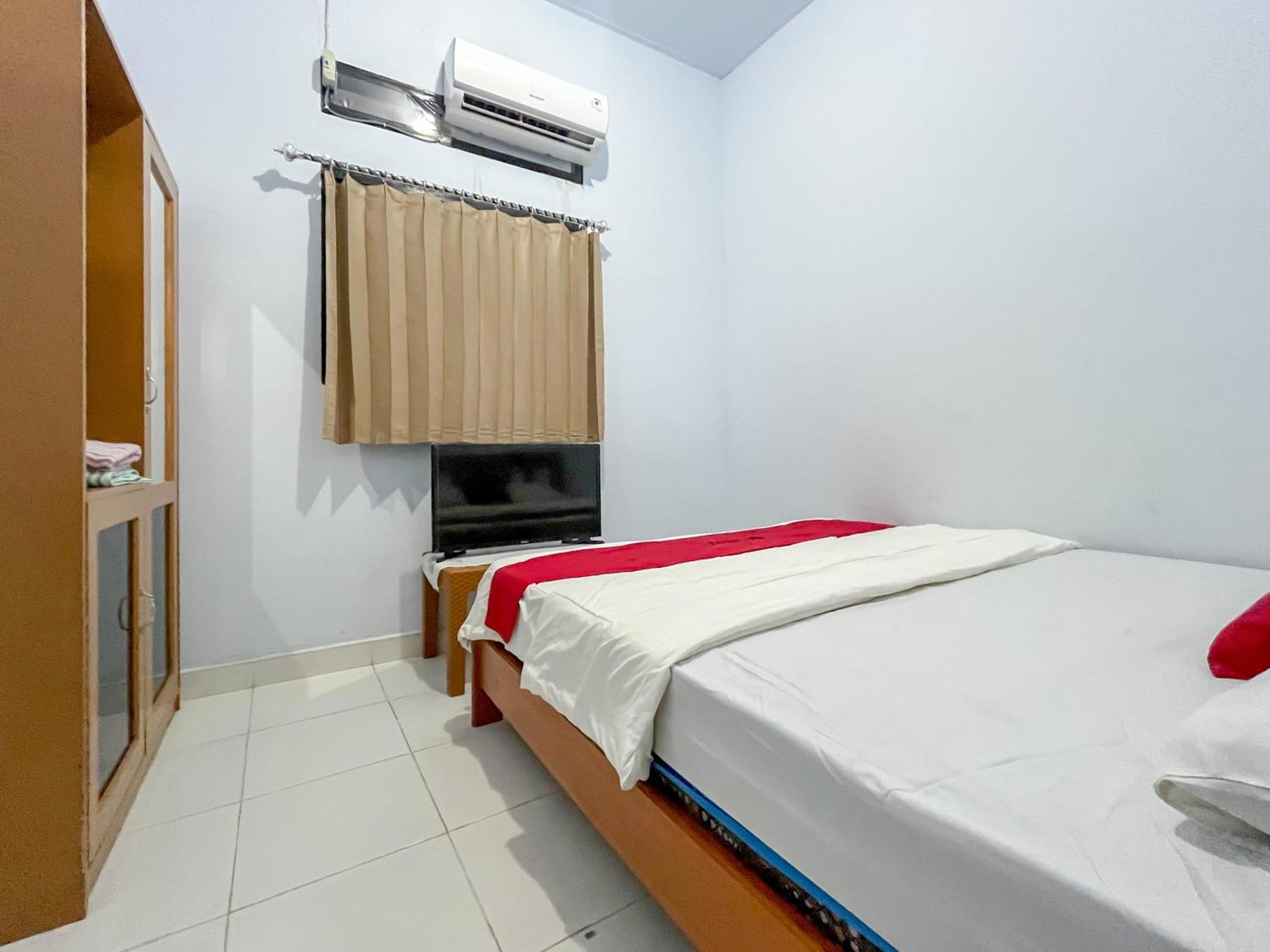 Reddoorz Syariah At Home Ampana Guest House Ampana Kota מראה חיצוני תמונה
