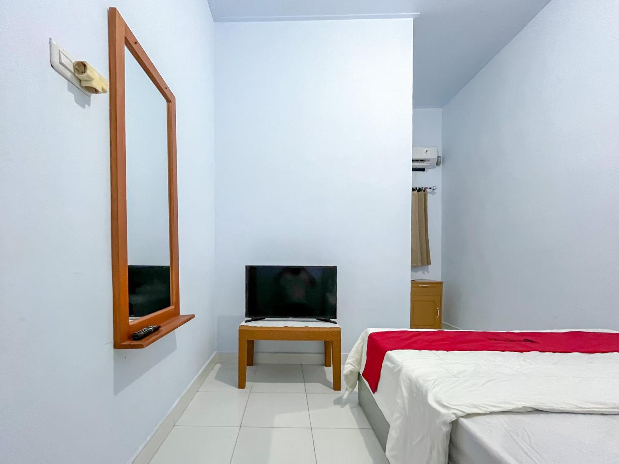 Reddoorz Syariah At Home Ampana Guest House Ampana Kota מראה חיצוני תמונה