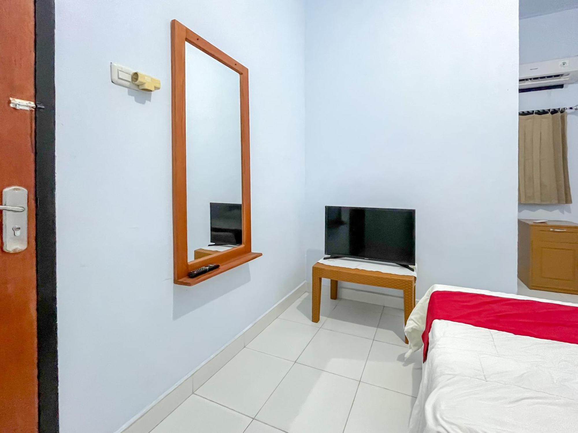 Reddoorz Syariah At Home Ampana Guest House Ampana Kota מראה חיצוני תמונה