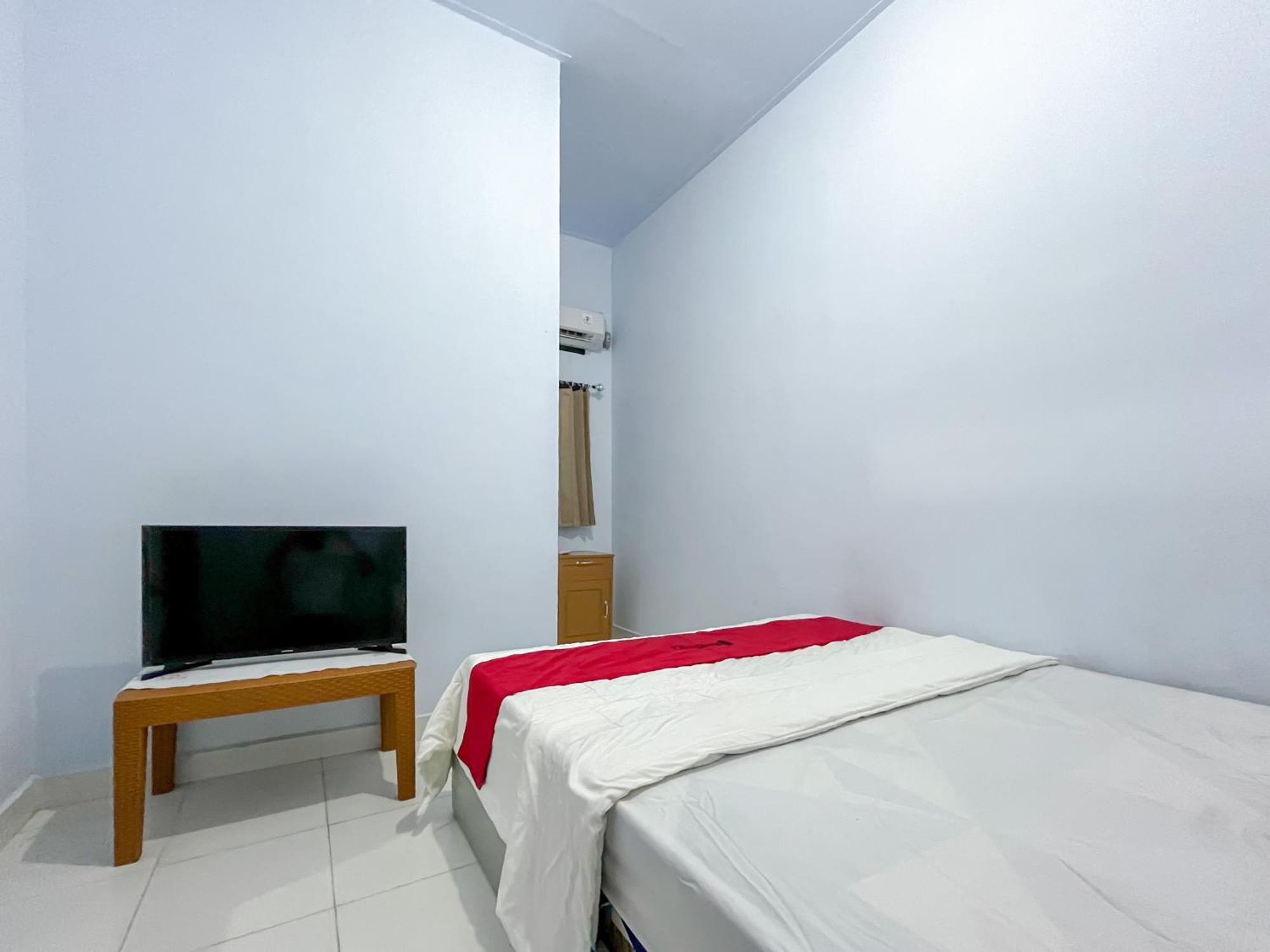 Reddoorz Syariah At Home Ampana Guest House Ampana Kota מראה חיצוני תמונה