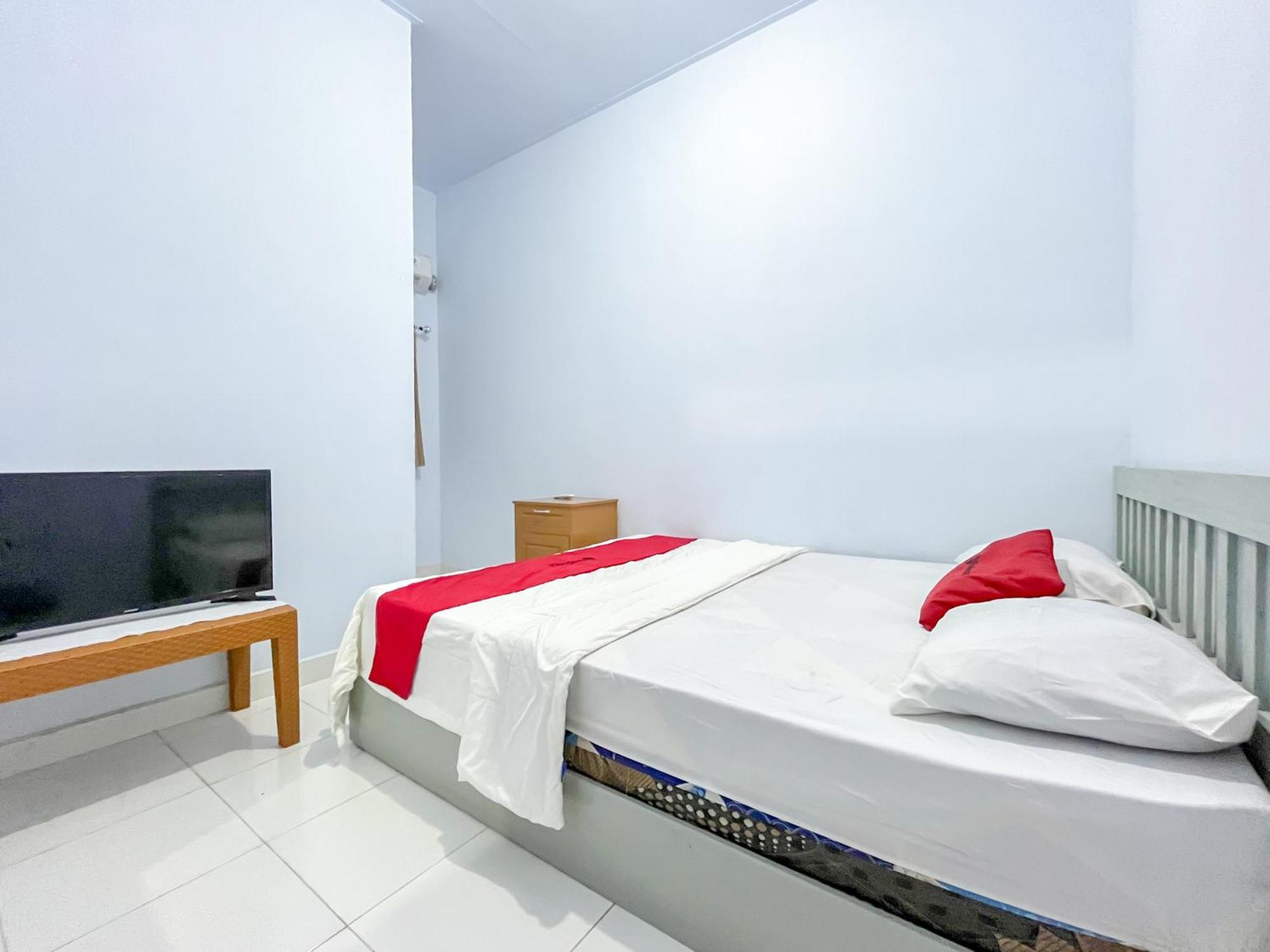 Reddoorz Syariah At Home Ampana Guest House Ampana Kota מראה חיצוני תמונה